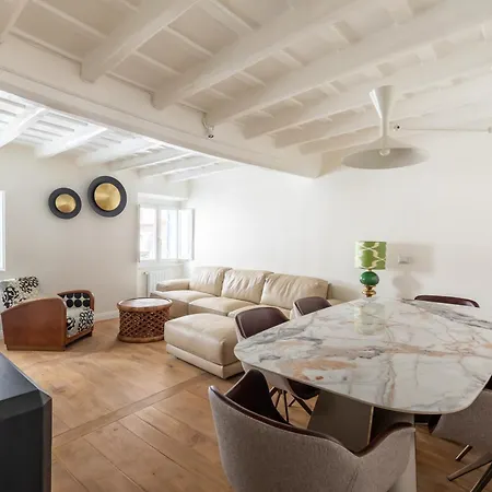 Apartament Elegance And Charm In Splendid Via Giulia