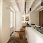 Elegance And Charm In Splendid Via Giulia *