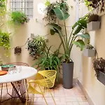 Appartement Elegance And Charm In Splendid Via Giulia Rome