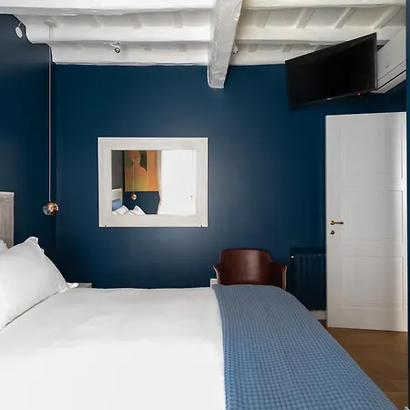 Appartement Elegance And Charm In Splendid Via Giulia Rome